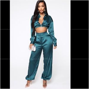 Gorgeous Satin joggers and top. Fashion Nova